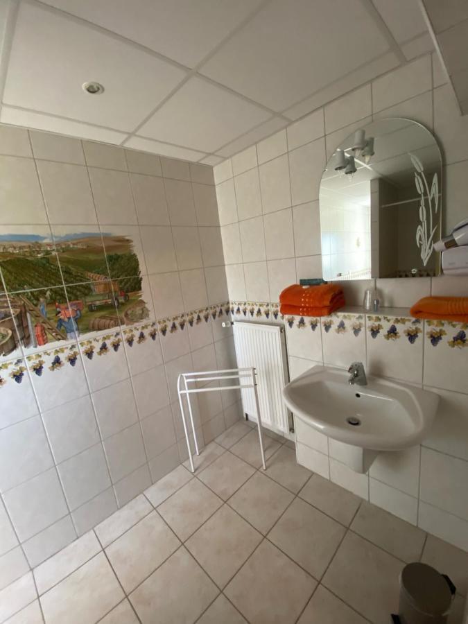 Domaine Bacchus Bed & Breakfast Reuil-sur-Marne Exterior photo
