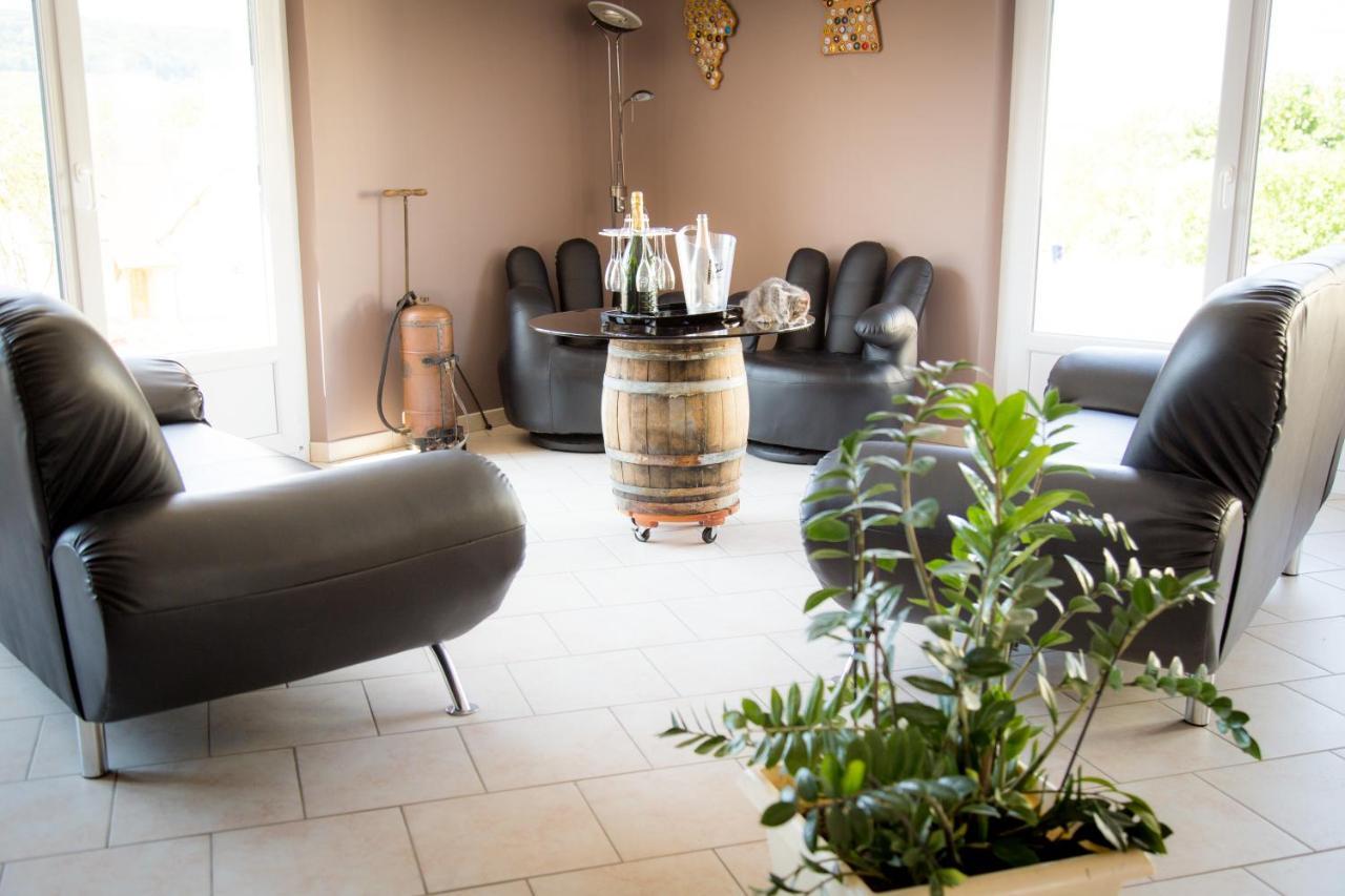 Domaine Bacchus Bed & Breakfast Reuil-sur-Marne Exterior photo